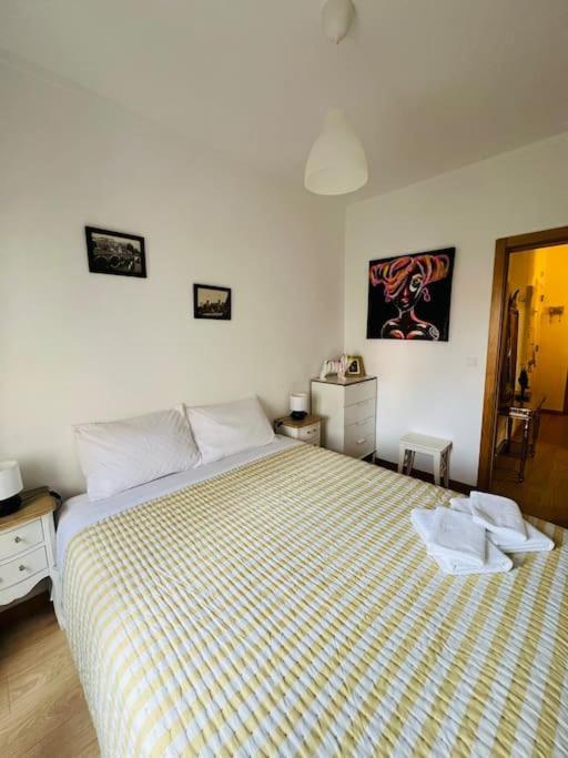 Apartamento Vip Vasco Da Gama -ap Completo Com Terraco 60m2 Lisboa